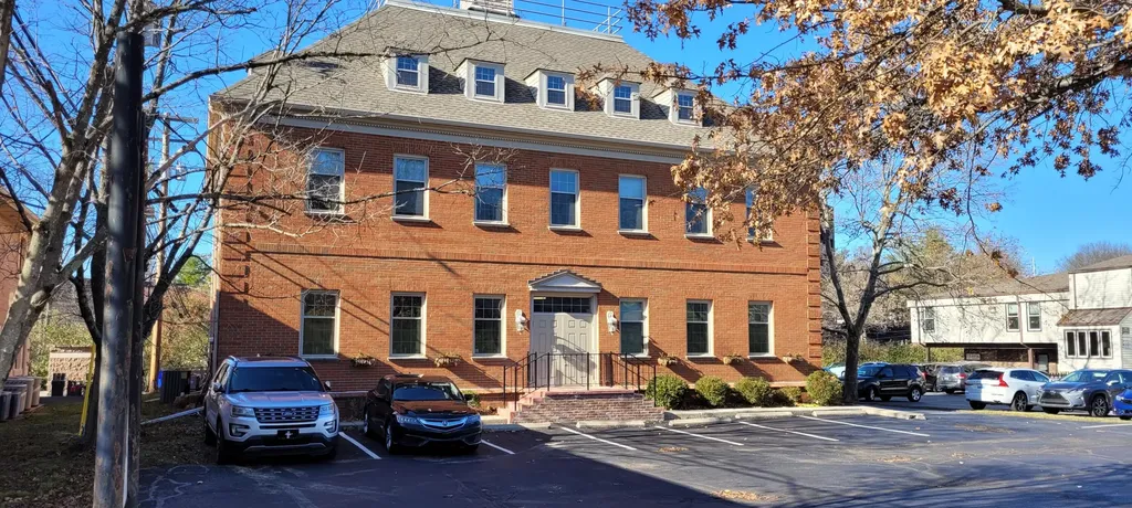 1065 Dove Run Road Lexington KY 40502
