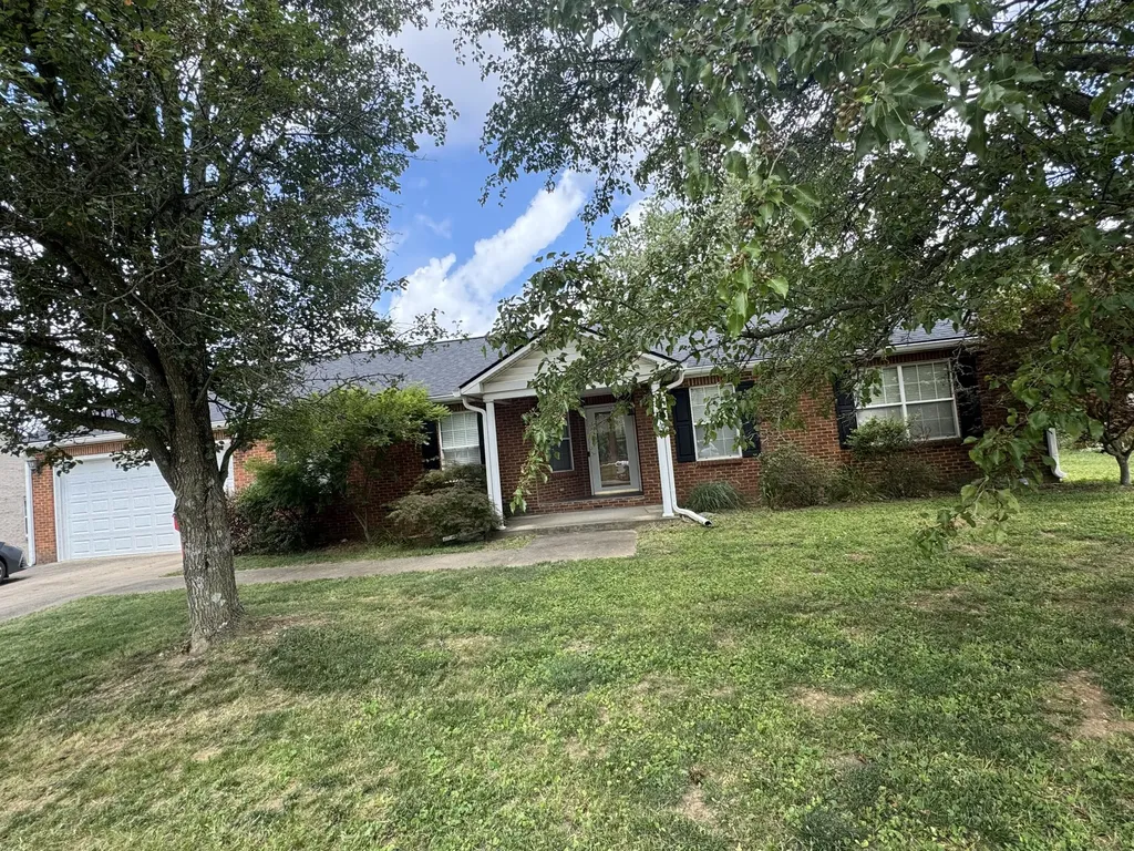 233 Savannah Drive Nicholasville KY 40356