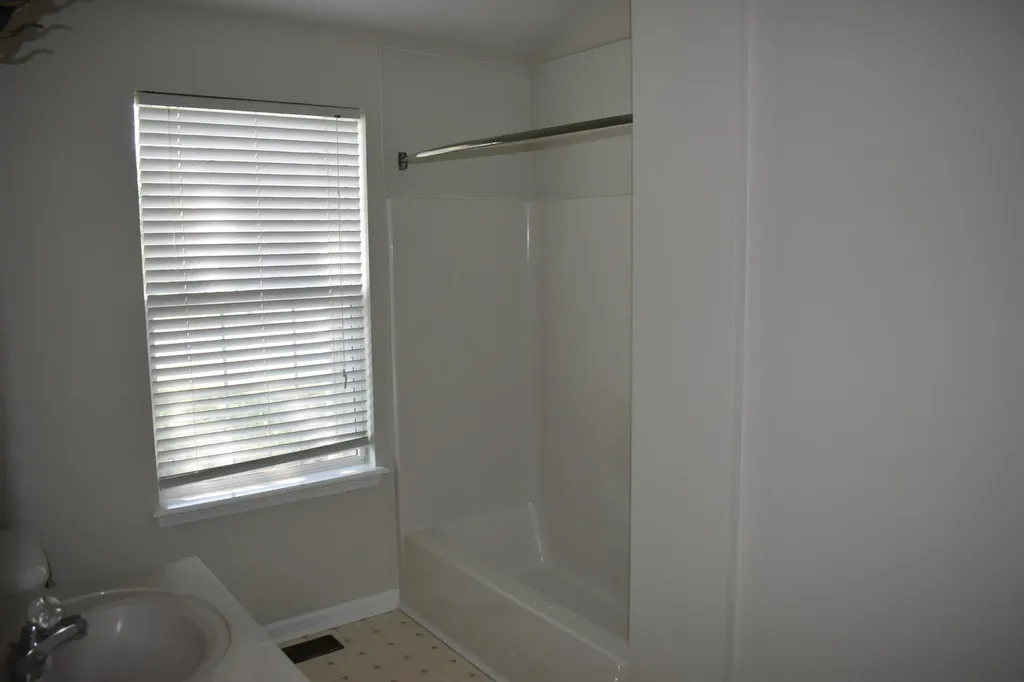 233 Savannah Drive Nicholasville KY 40356