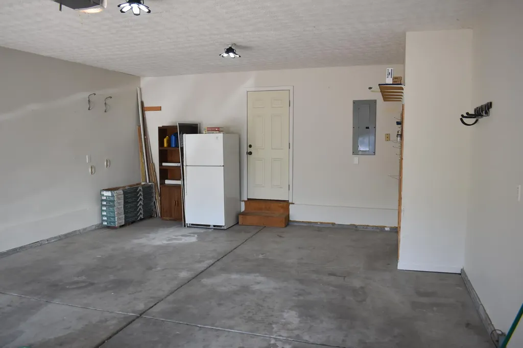 233 Savannah Drive Nicholasville KY 40356