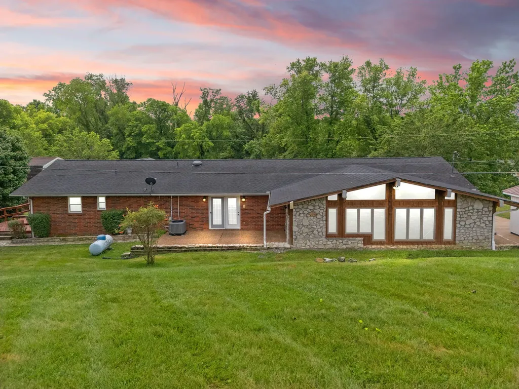 425 Parker Memorial Drive Olive Hill KY 41164