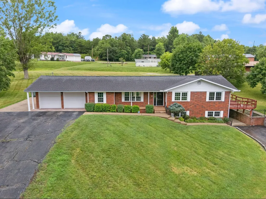 425 Parker Memorial Drive Olive Hill KY 41164