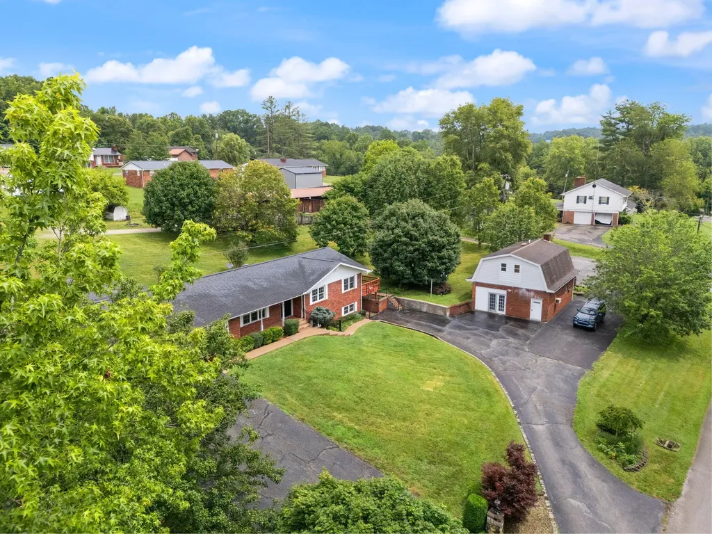 425 Parker Memorial Drive Olive Hill KY 41164