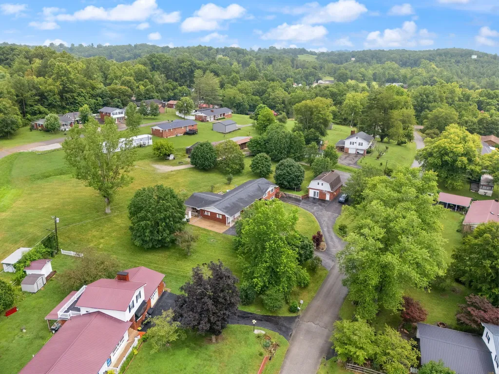 425 Parker Memorial Drive Olive Hill KY 41164