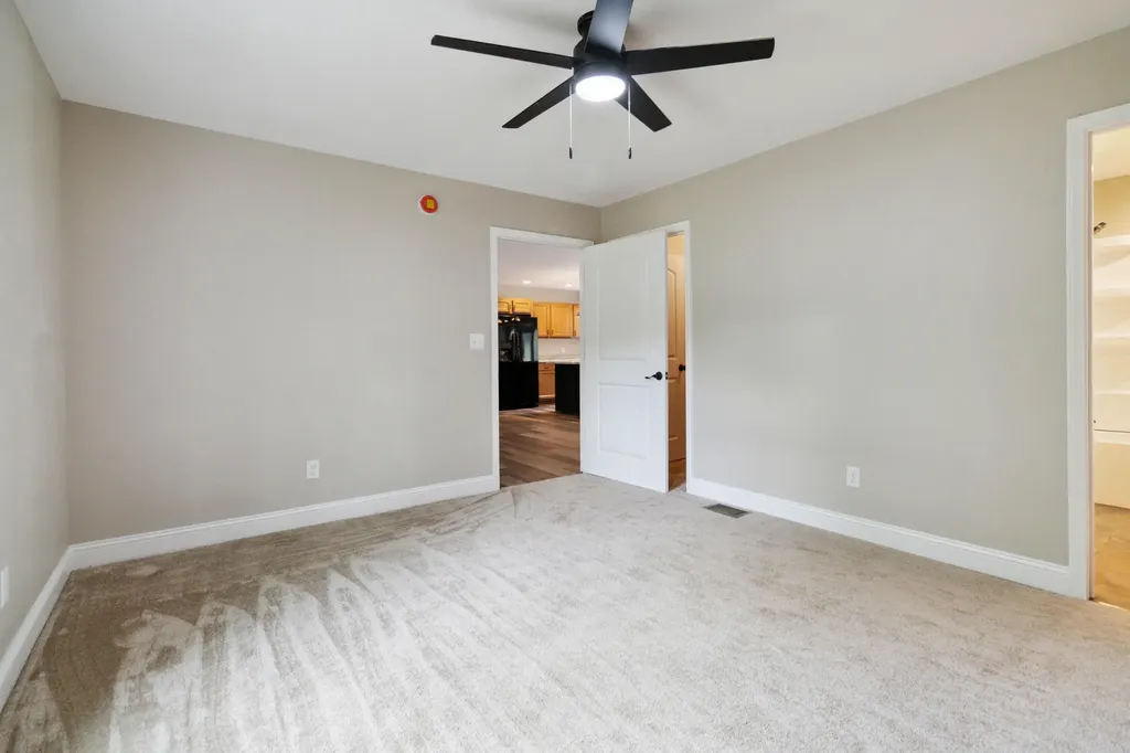 290 Walton Road Irvine KY 40336
