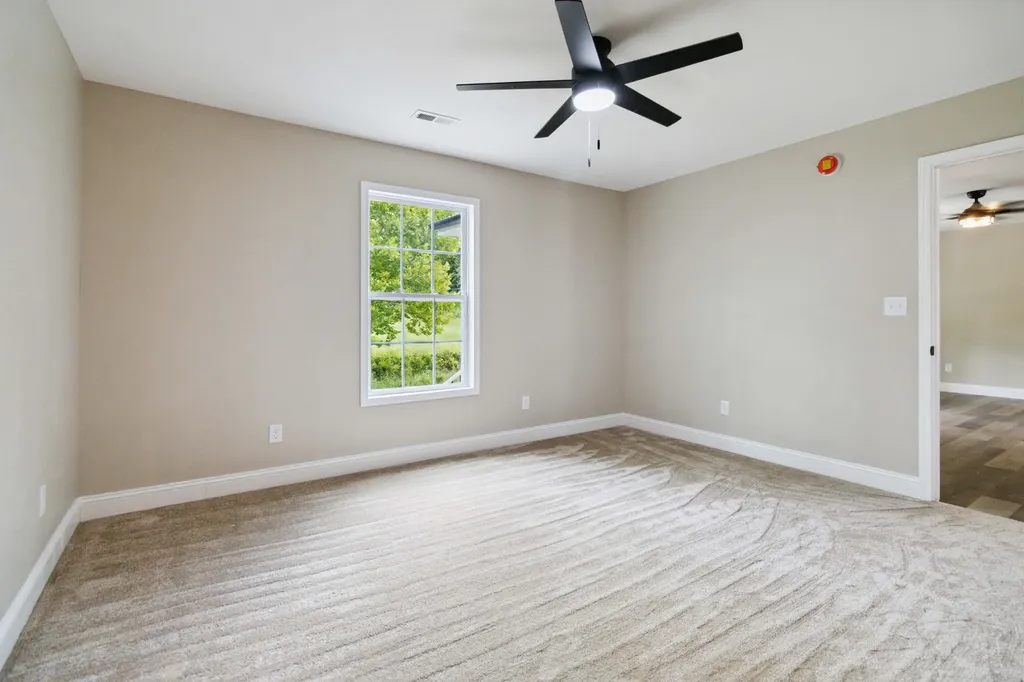 290 Walton Road Irvine KY 40336