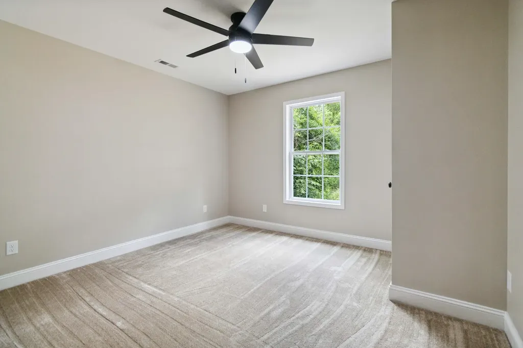 290 Walton Road Irvine KY 40336