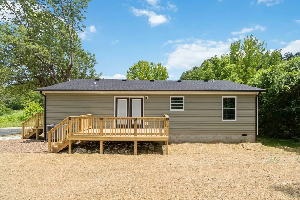 290 Walton Road Irvine KY 40336