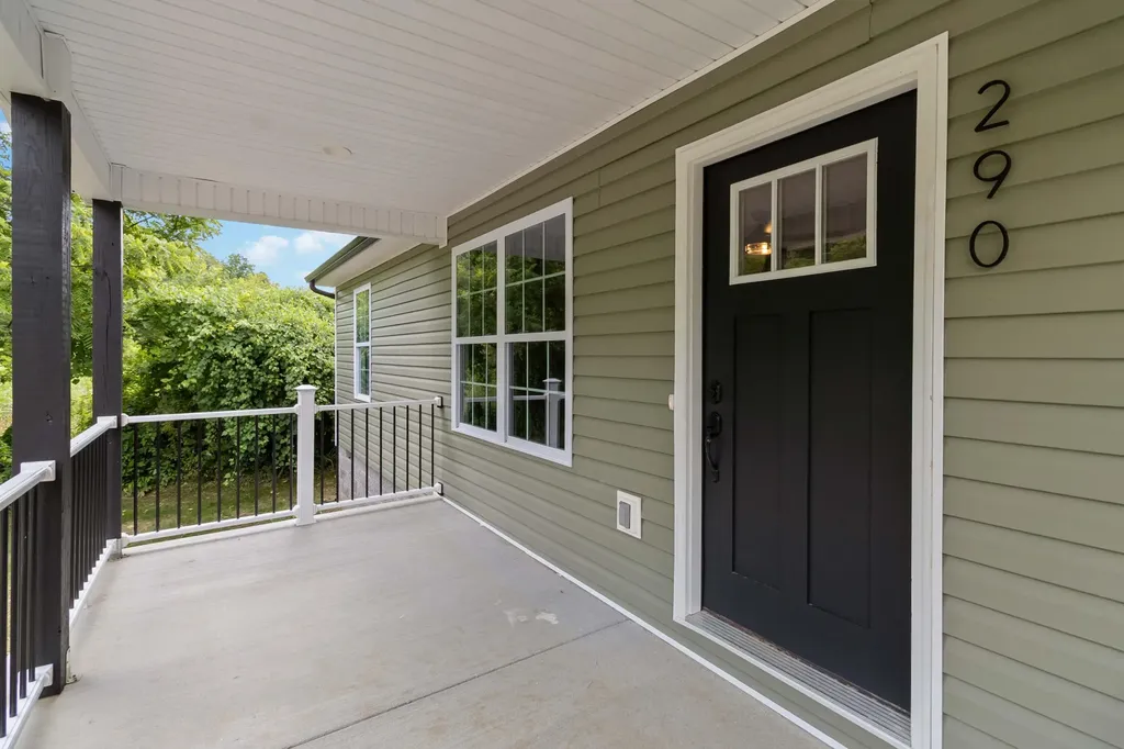 290 Walton Road Irvine KY 40336