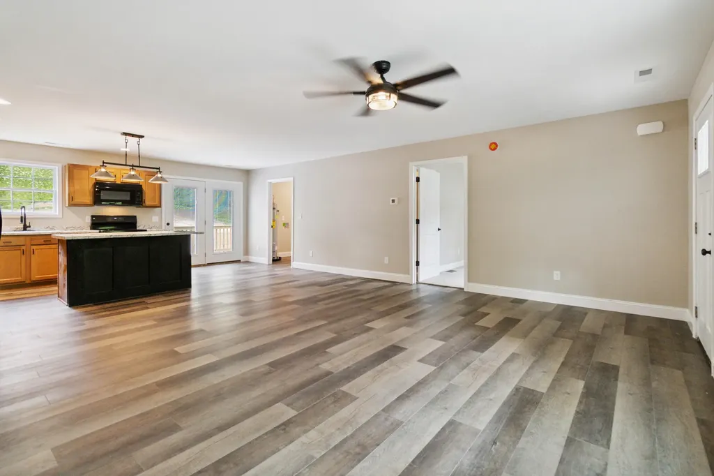 290 Walton Road Irvine KY 40336