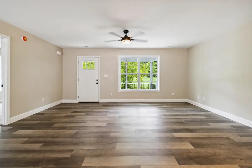 290 Walton Road Irvine KY 40336