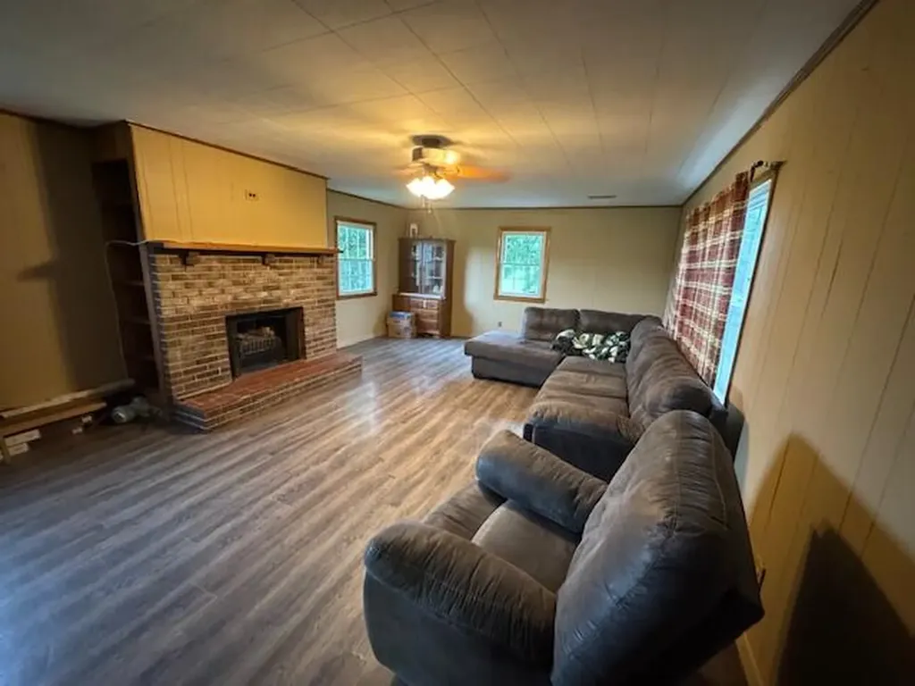 63 Augusta Drive Cynthiana KY 41031