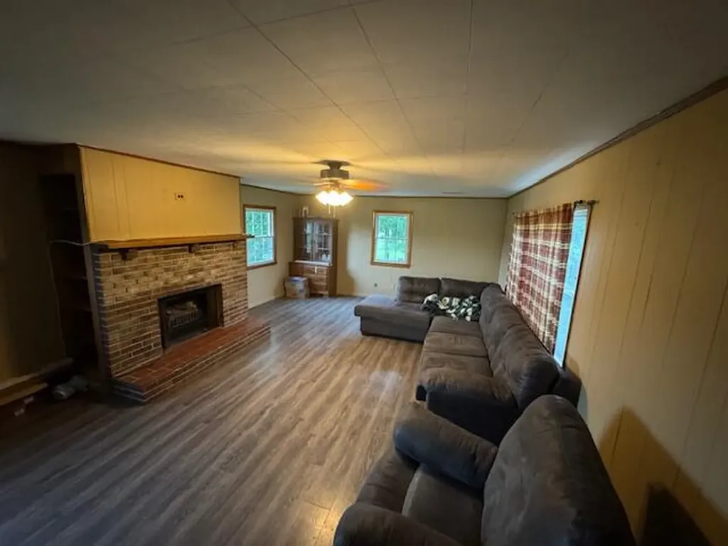 63 Augusta Drive Cynthiana KY 41031