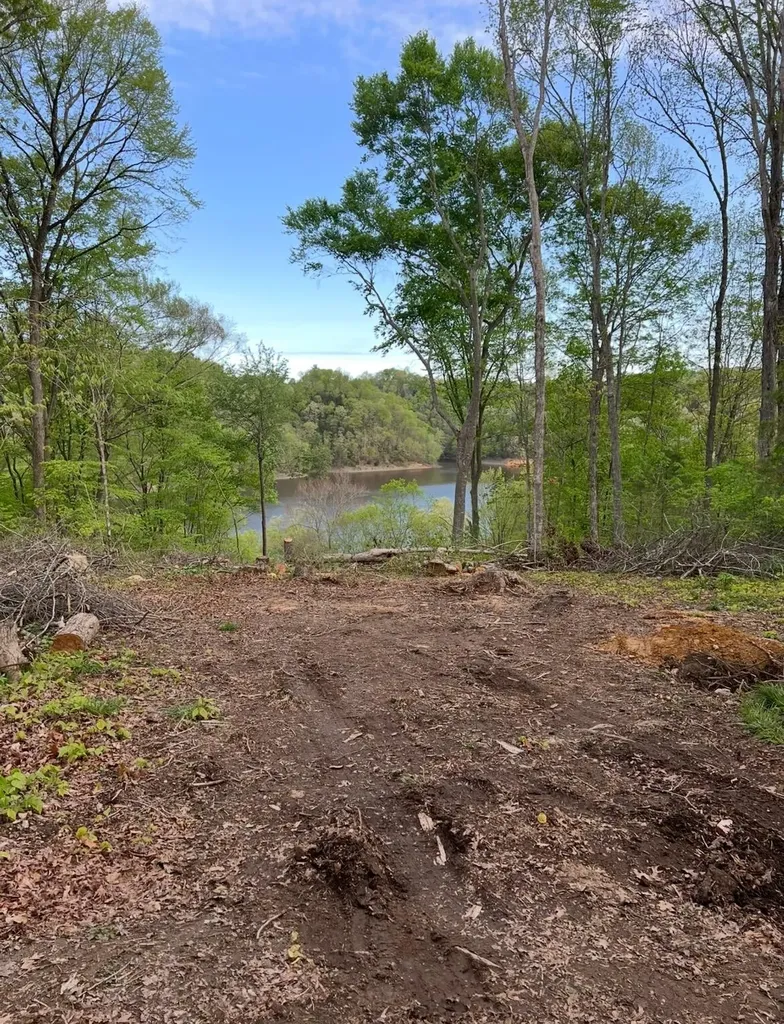 12 W Old Jamestown Road Russell Springs KY 42642
