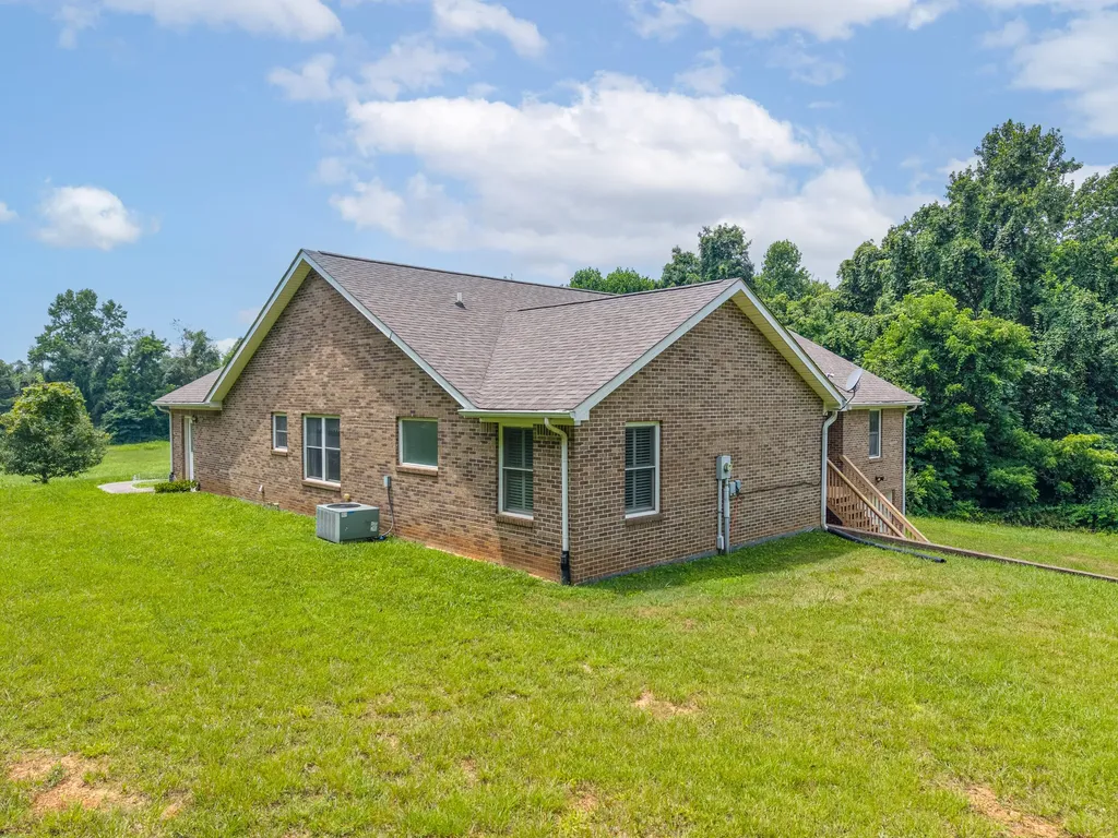 190 Crabtree Lane Somerset KY 42503