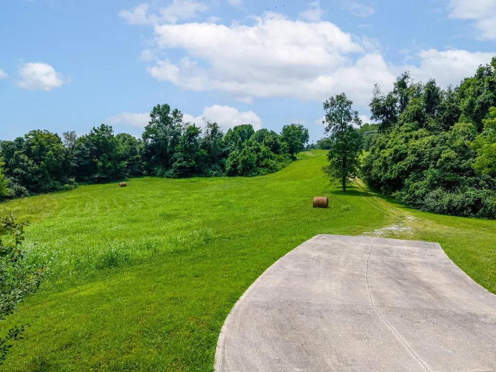 190 Crabtree Lane Somerset KY 42503