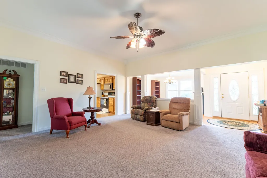190 Crabtree Lane Somerset KY 42503