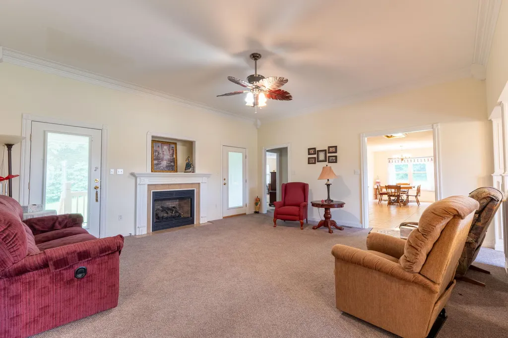 190 Crabtree Lane Somerset KY 42503