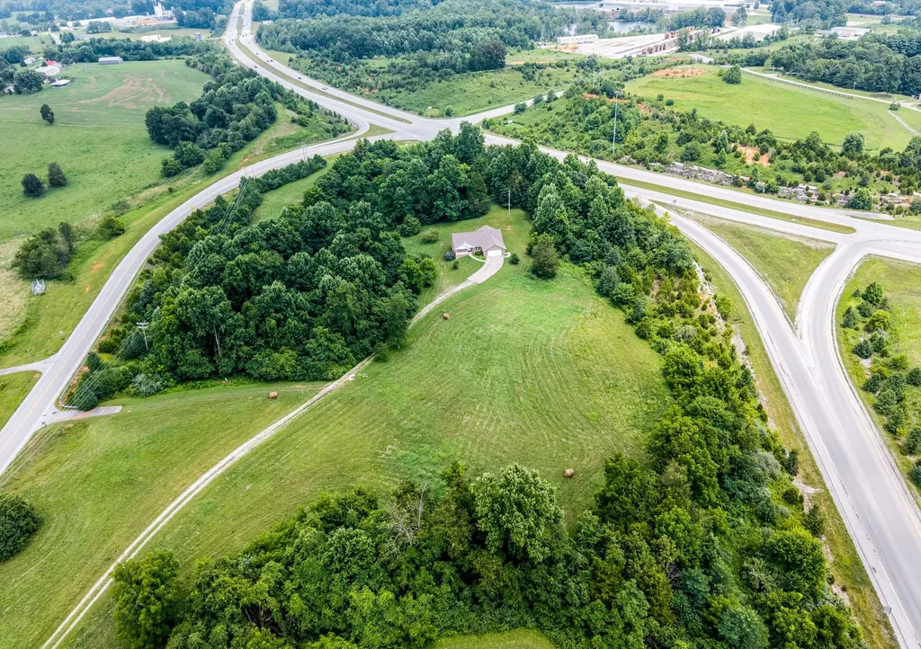 190 Crabtree Lane Somerset KY 42503