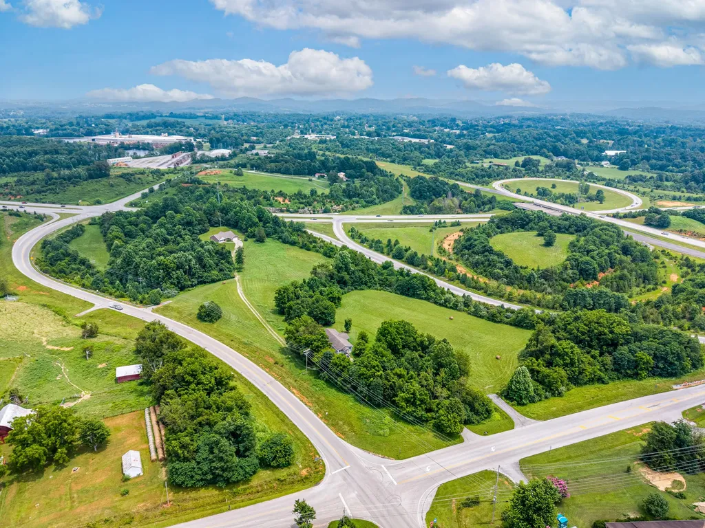 190 Crabtree Lane Somerset KY 42503
