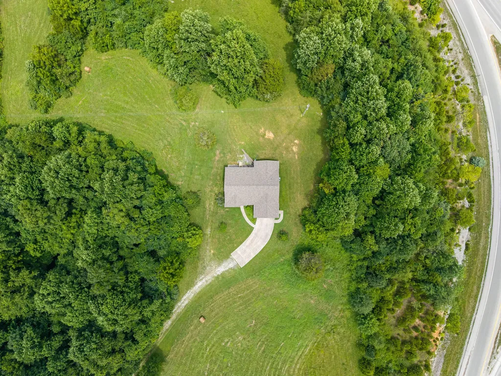 190 Crabtree Lane Somerset KY 42503