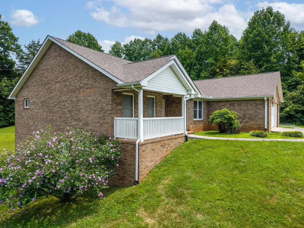 190 Crabtree Lane Somerset KY 42503
