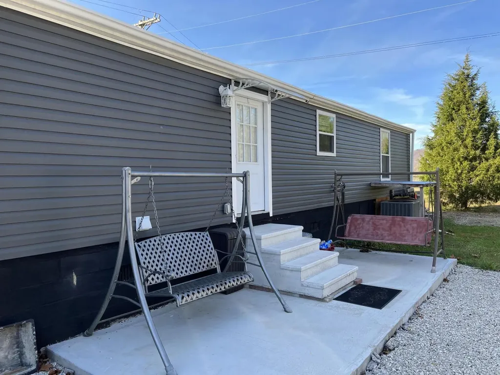 209 Brandy Lane Stanton KY 40380