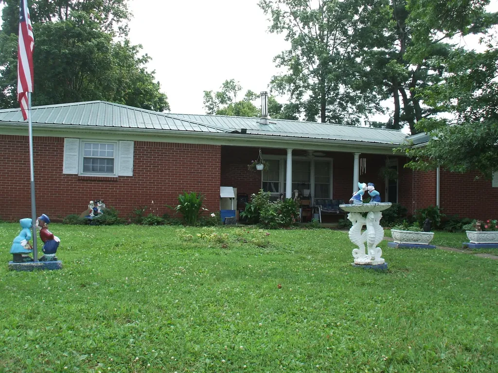 101 Whitney Avenue Lawrenceburg KY 40342
