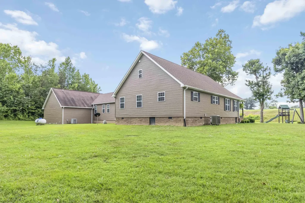 9550 Dysart Way Crab Orchard KY 40419