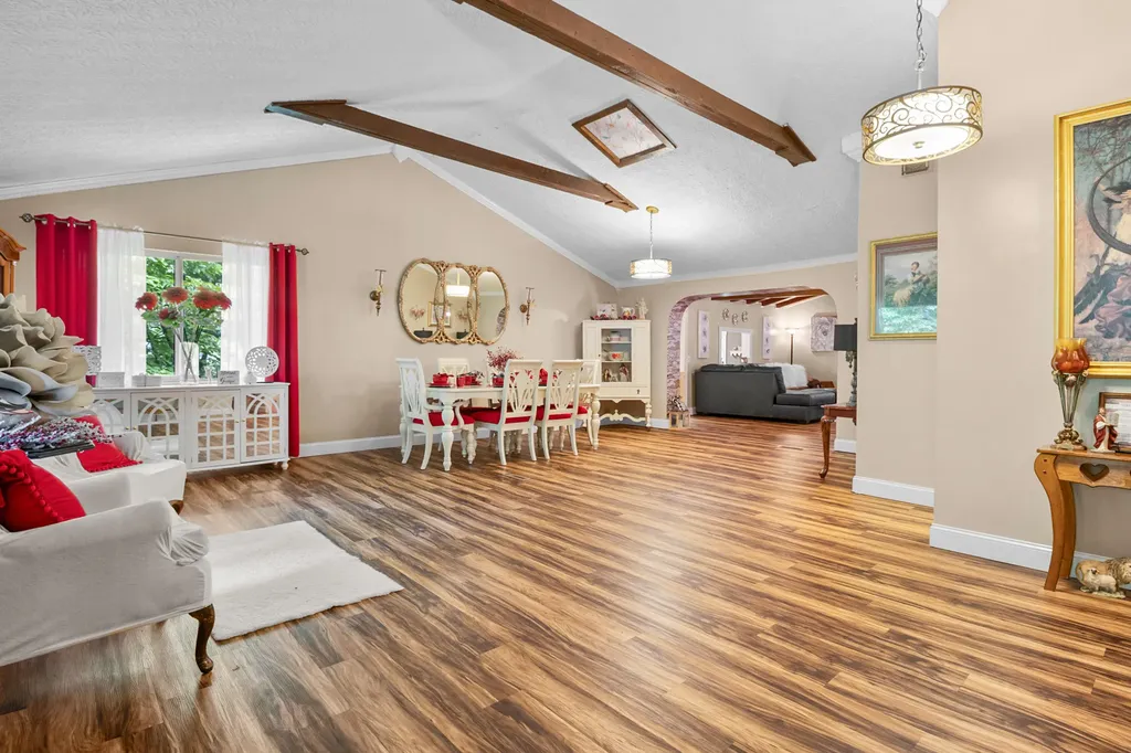 902 E 9th Street London KY 40741