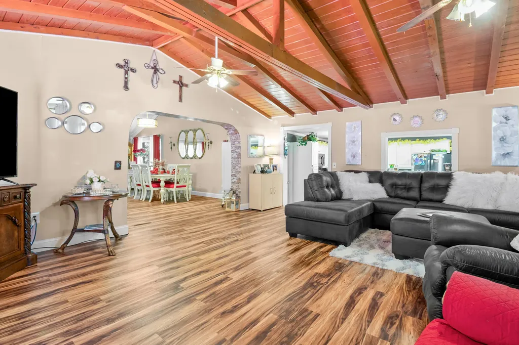 902 E 9th Street London KY 40741