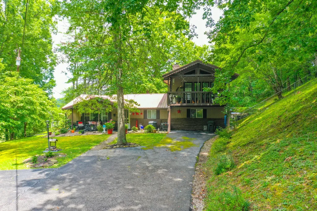 902 E 9th Street London KY 40741