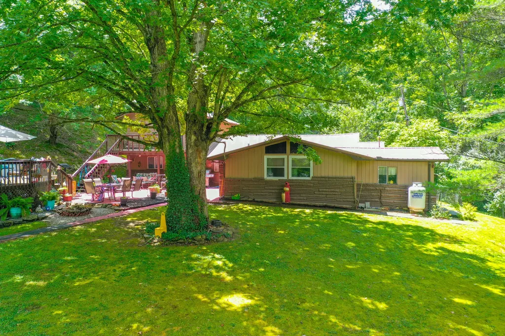 902 E 9th Street London KY 40741