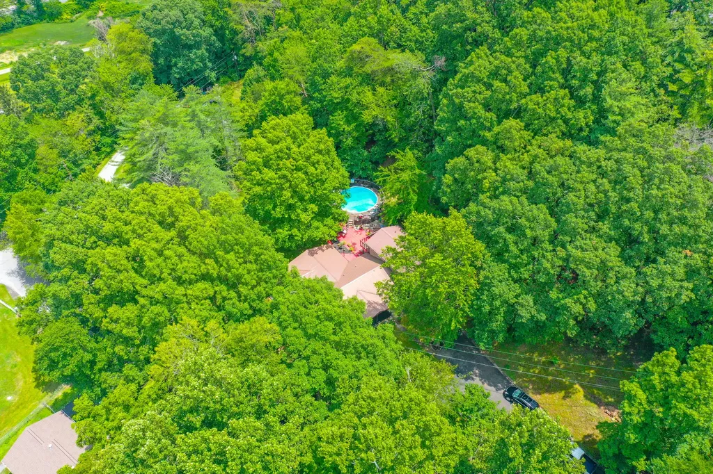 902 E 9th Street London KY 40741