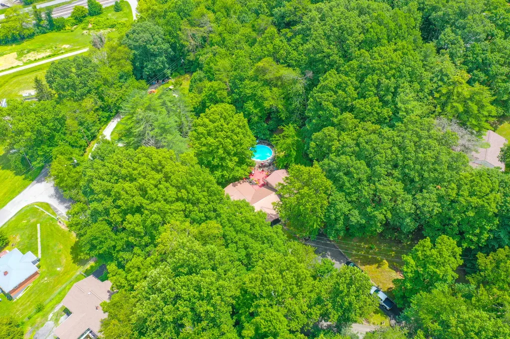 902 E 9th Street London KY 40741