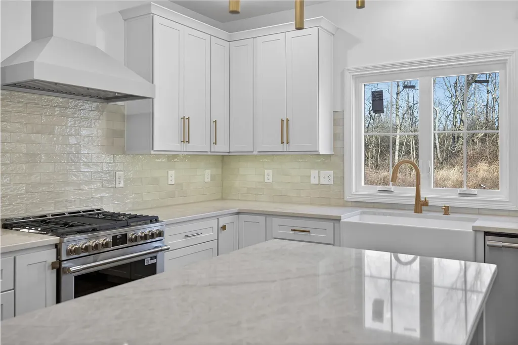 4209 Buttermilk Road Lexington KY 40509