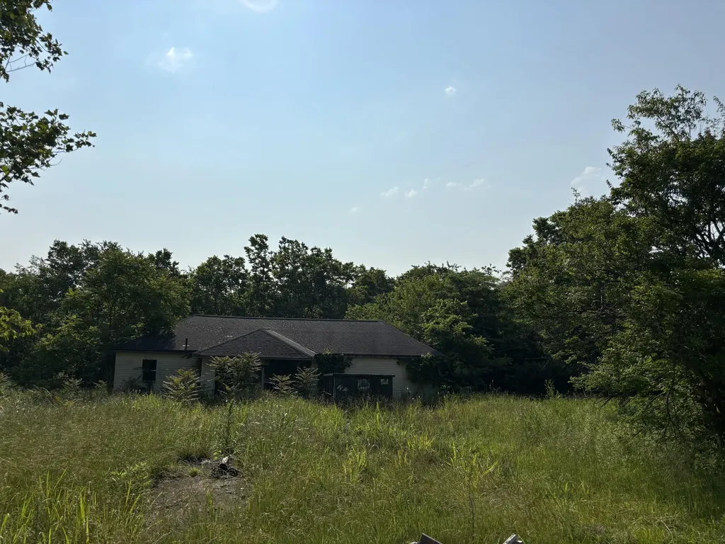 275 Carmichael Road Harrodsburg KY 40330