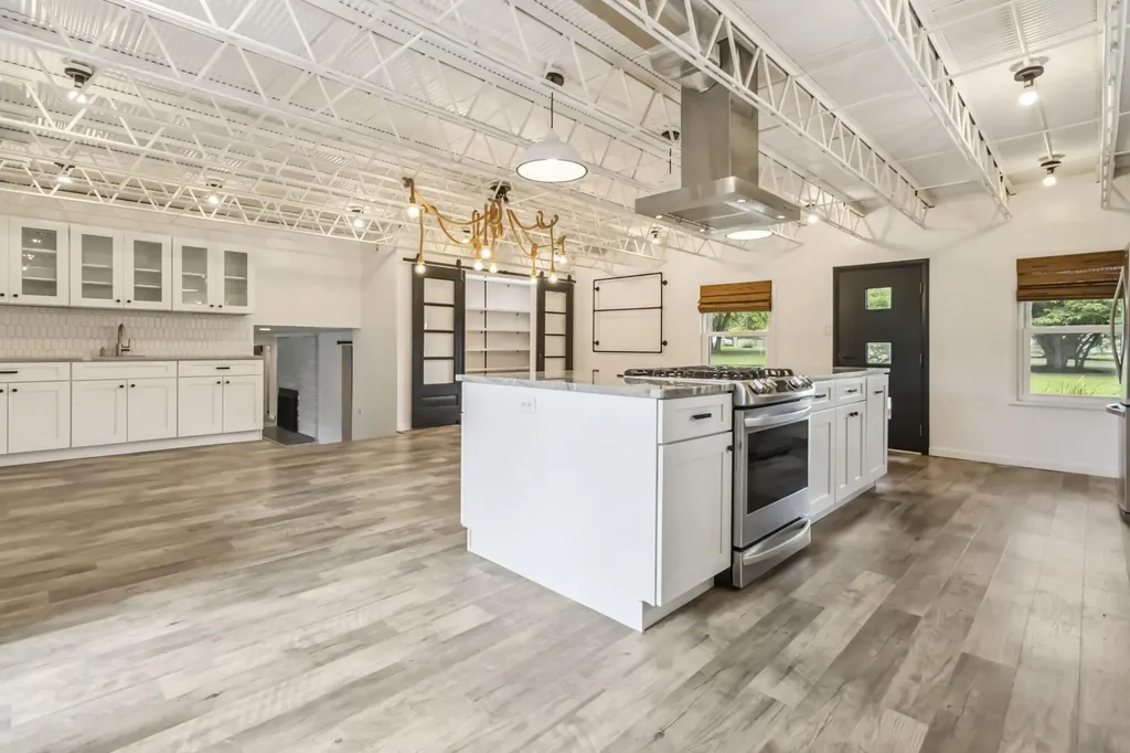 288 Royal Drive London KY 40741