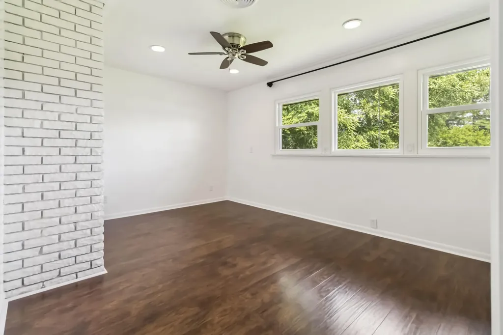 288 Royal Drive London KY 40741