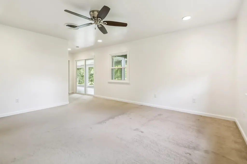 288 Royal Drive London KY 40741