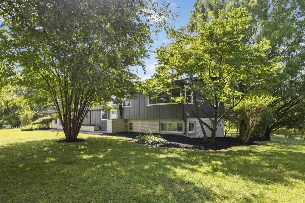288 Royal Drive London KY 40741