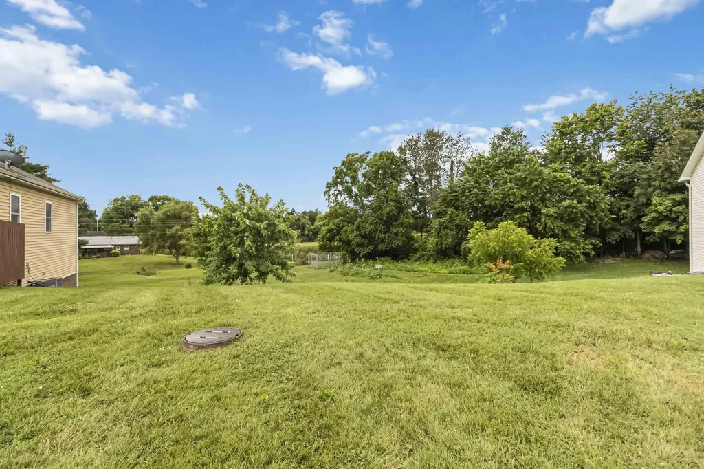 144 Grace Court Harrodsburg KY 40330