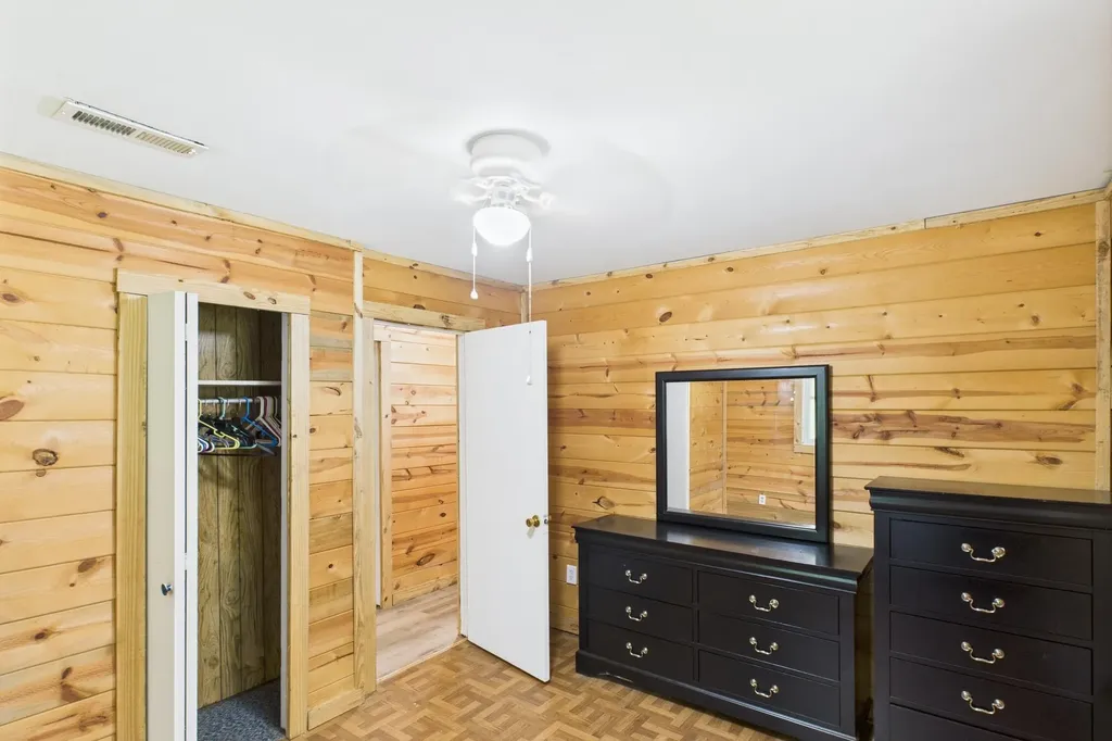 1761 Jasper Bend Road Burnside KY 42519