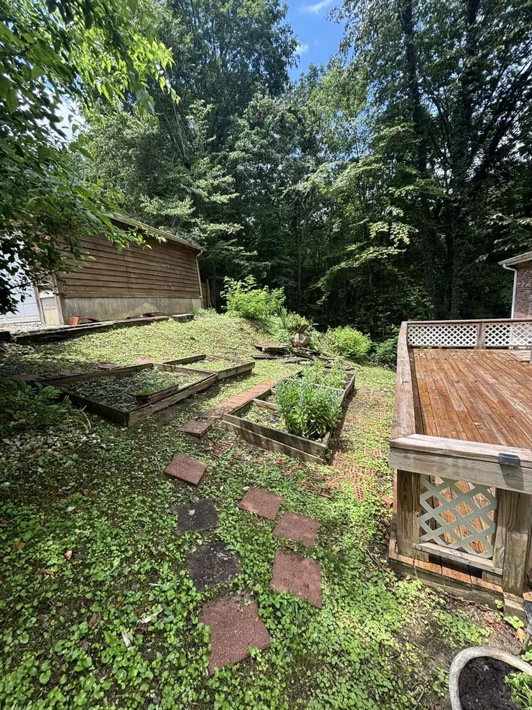 1761 Jasper Bend Road Burnside KY 42519
