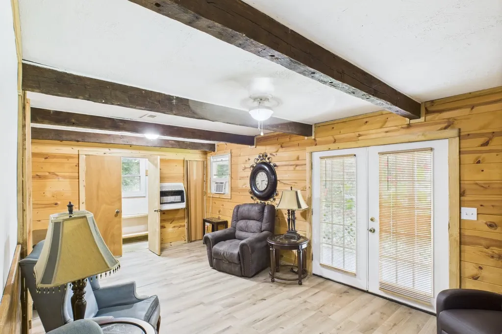 1761 Jasper Bend Road Burnside KY 42519