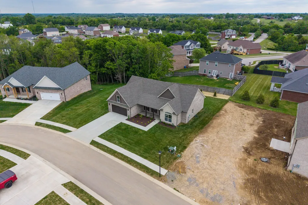 304 Circle Point Drive Richmond KY 40475