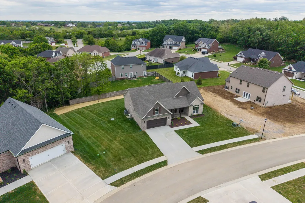 304 Circle Point Drive Richmond KY 40475