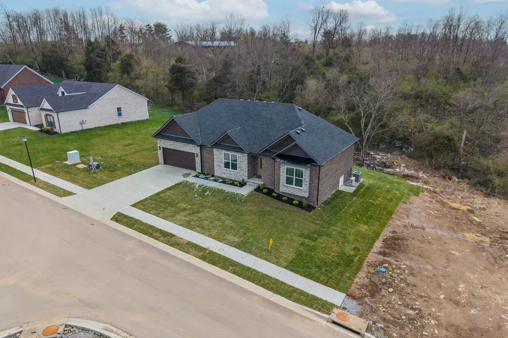 121 Ivy Creek Drive Richmond KY 40475