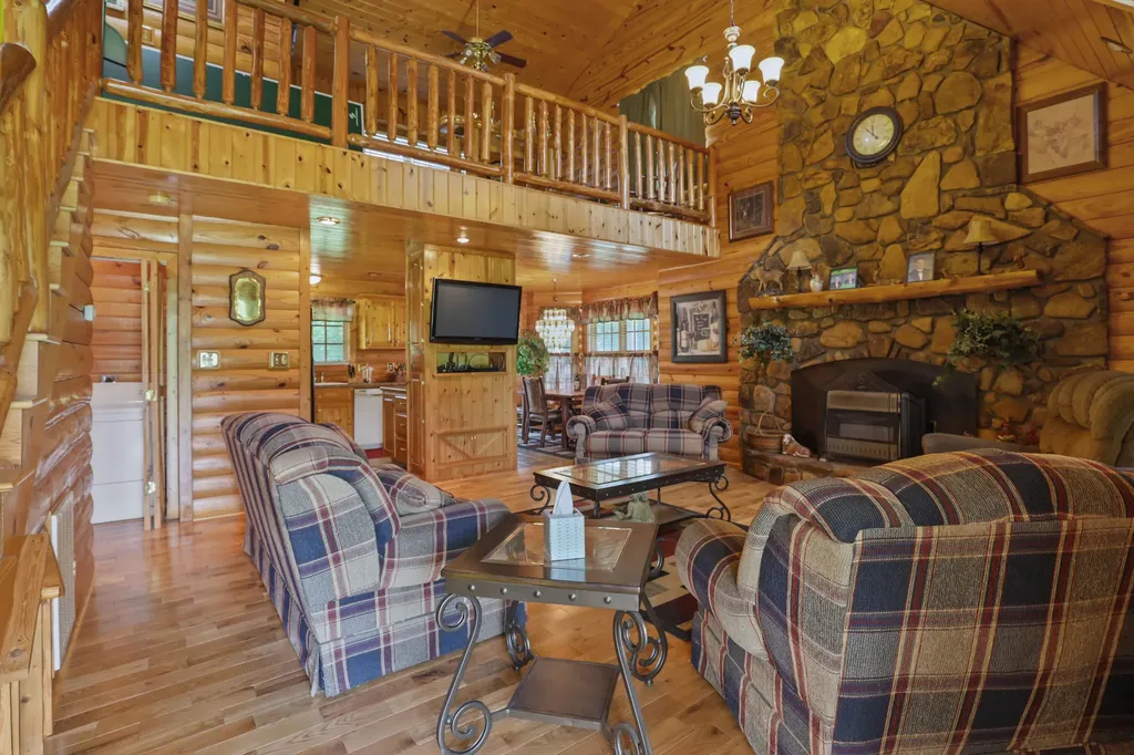 13102 Us Highway 421 South Tyner KY 40486