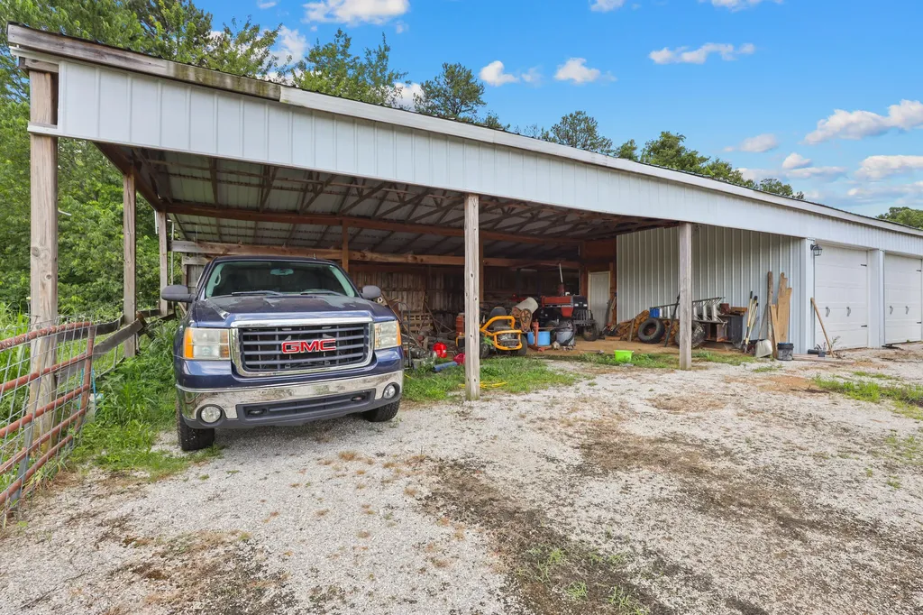 13102 Us Highway 421 South Tyner KY 40486